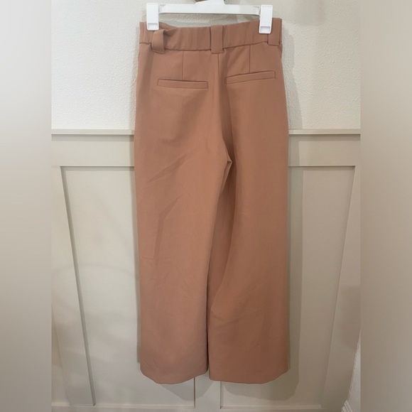 Abercrombie and Fitch Tan Wide-Leg Pleated Trousers XS - Picture 3 of 6